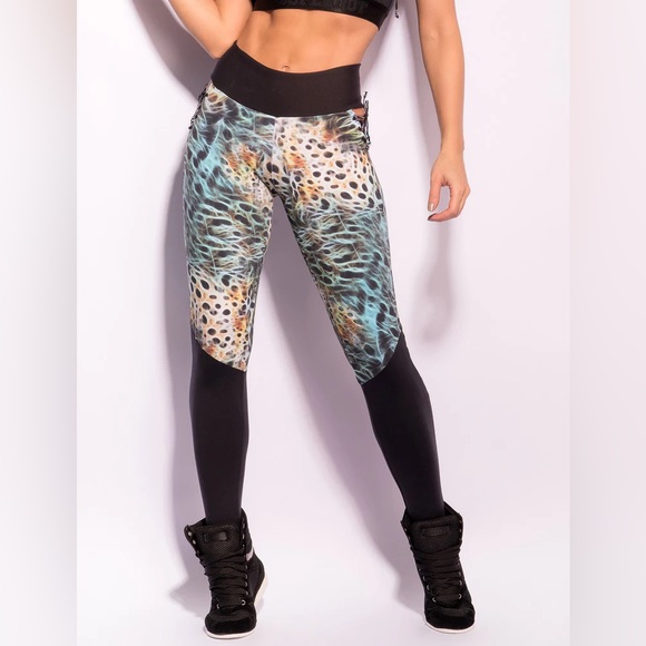 SUPERHOT EMPOWER LEGGING - BRAND NEW WITH TAGS ON - Picture 1 of 3